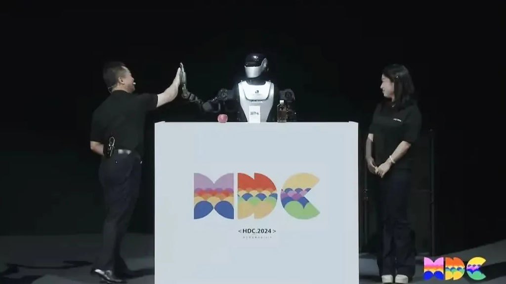 Kuafu humanoid robot HDC 2024