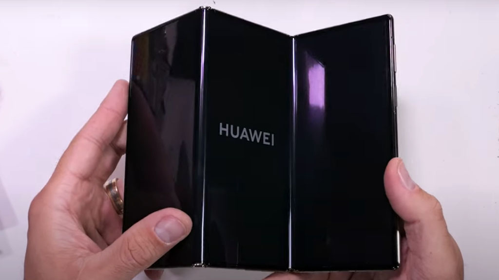 Huawei Mate XT durability test